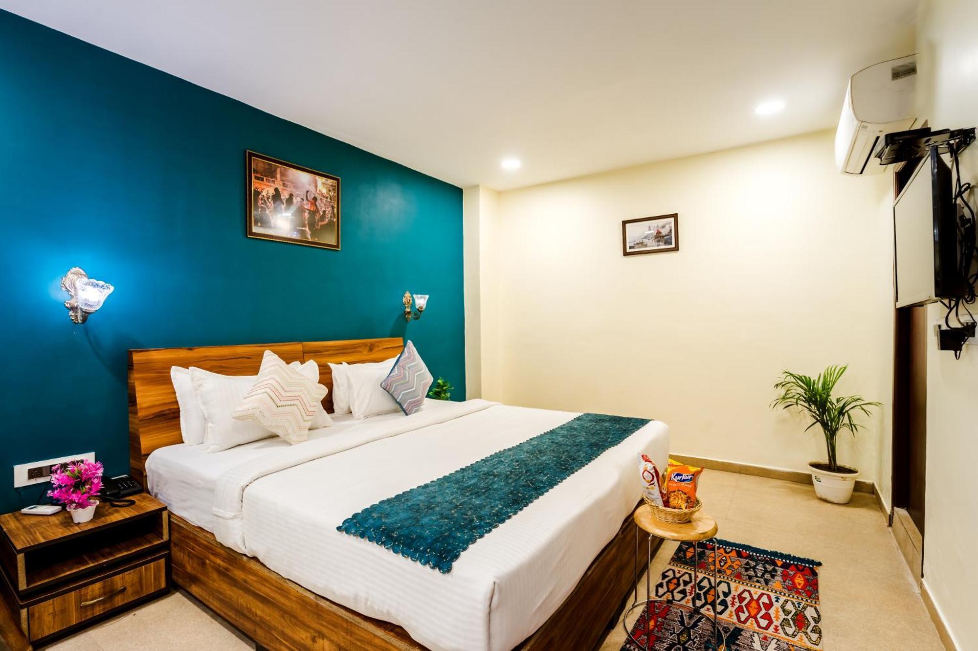 Tripli Hotels Silver Shine Варанасі Екстер'єр фото