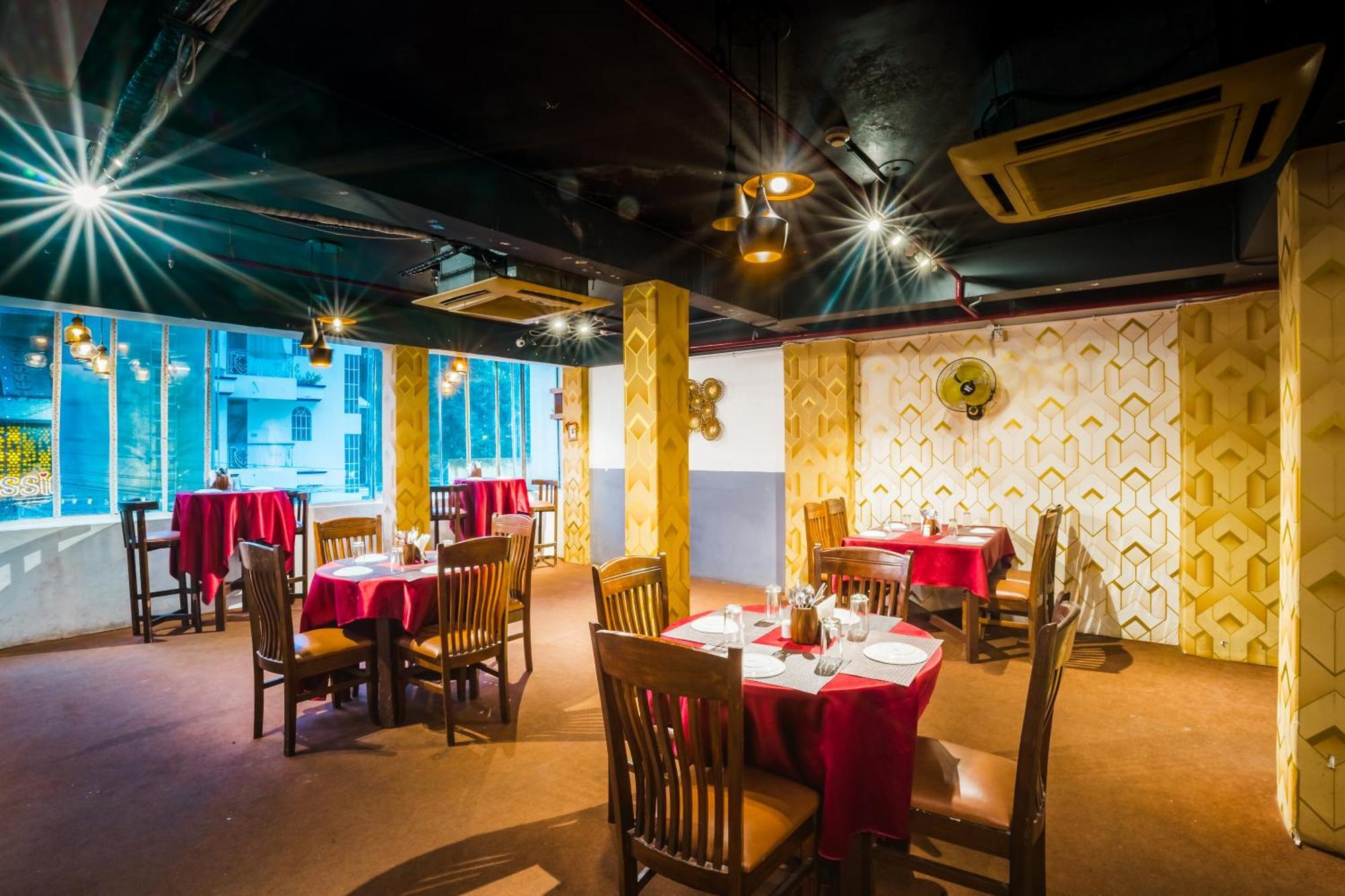 Tripli Hotels Silver Shine Варанасі Екстер'єр фото